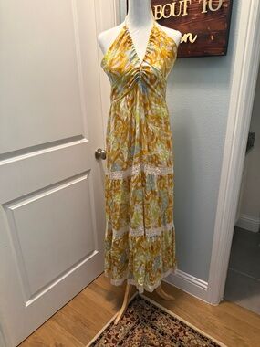 ILLA ILLA Yellow Floral Halter Maxi Dress with Lace Trim